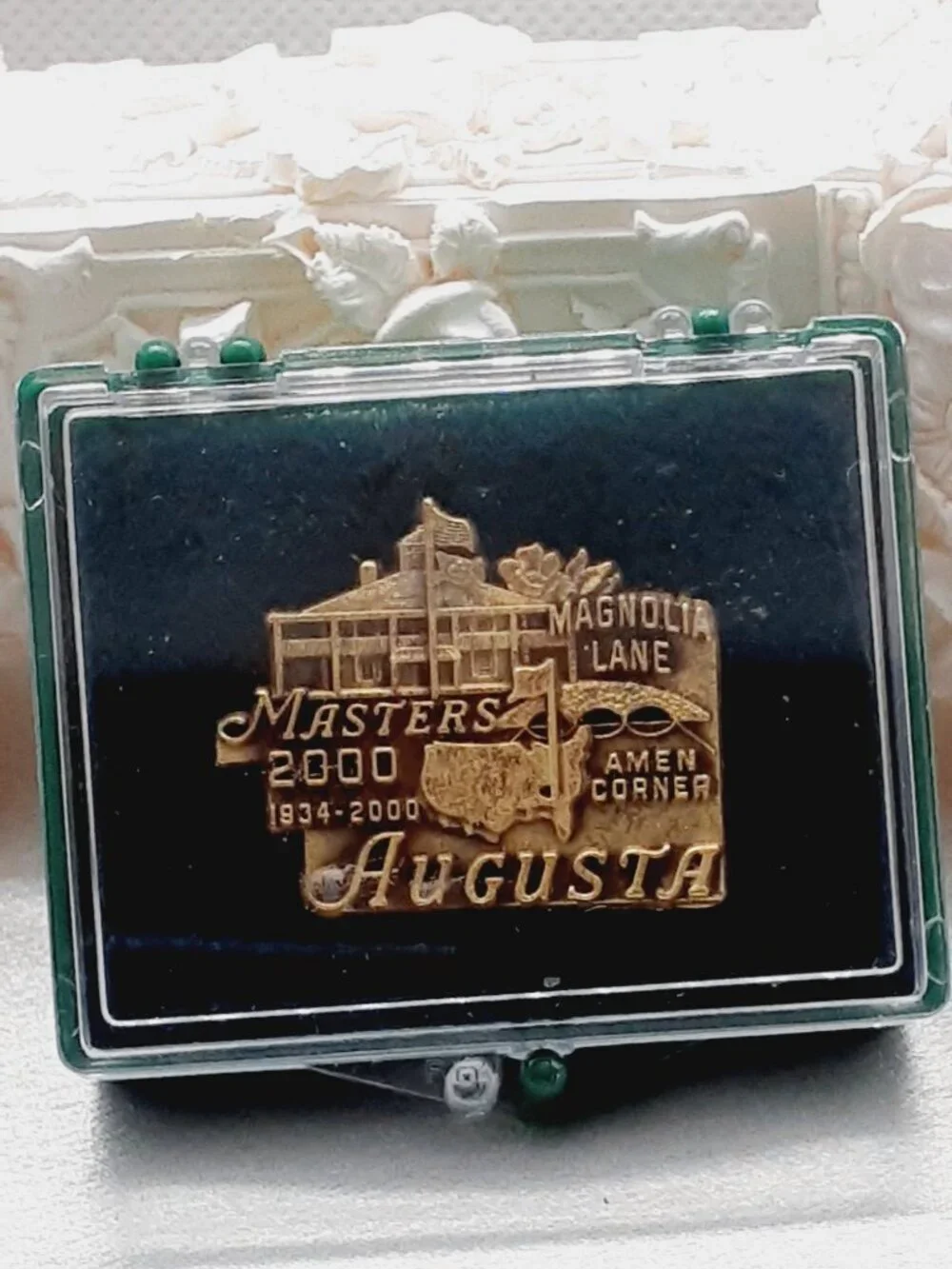 NEW Masters Official 2000 Augusta  Lapel Pin